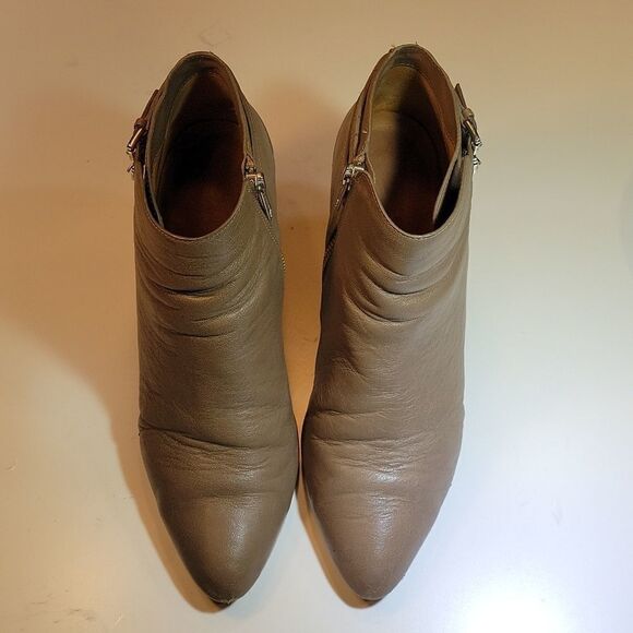 COACH DAPHNEY LEATHER ANKLE WOMEN"S BOOTS - Picture 3 of 14